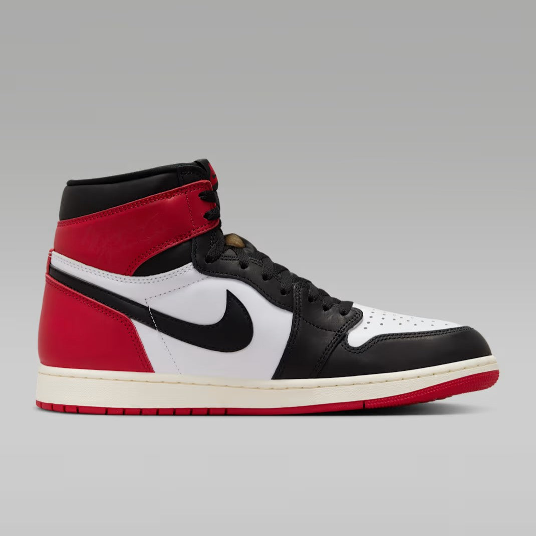 Air Jordan 1 Retro High OG "Black Toe"