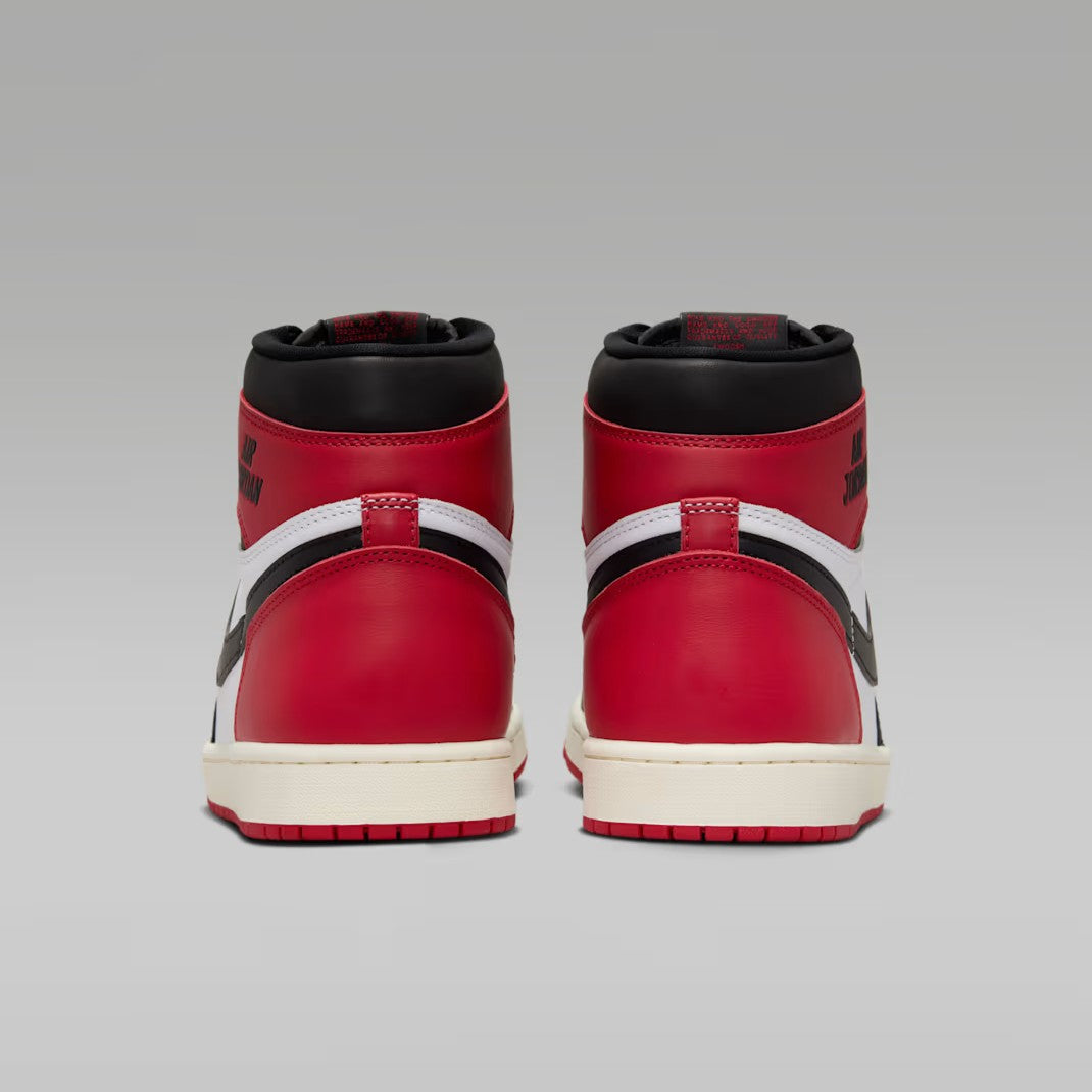 Air Jordan 1 Retro High OG "Black Toe"